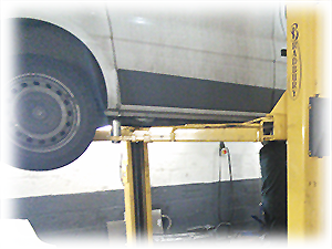vehicle servicing for cars and vans image